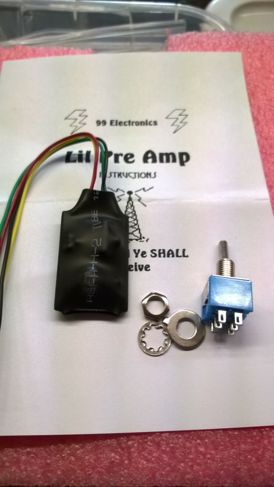 CB/10 METER RECEIVE PREAMP GAIN -30dB TO +25dB WITH SWITCH 3-30 MHz 13.8 V NEW