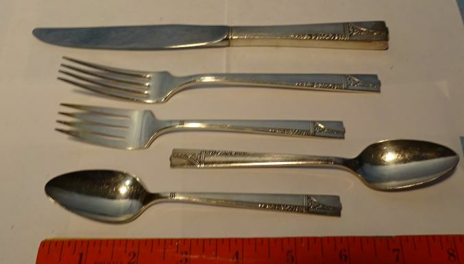 ** Vintage - FIVE (5) Piece PLACE SETTING - NOBILITY Plate - CAPRICE - 1937 *