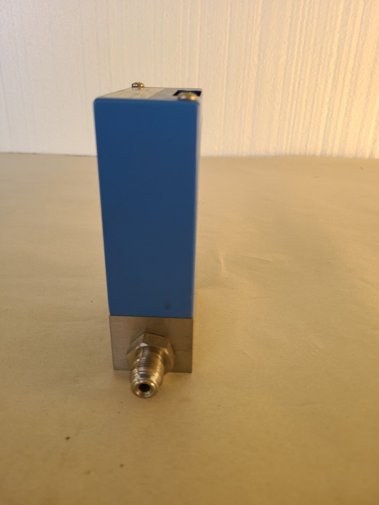 Celerity FC-2900V Mass Flow Controller 100 SCCM N2