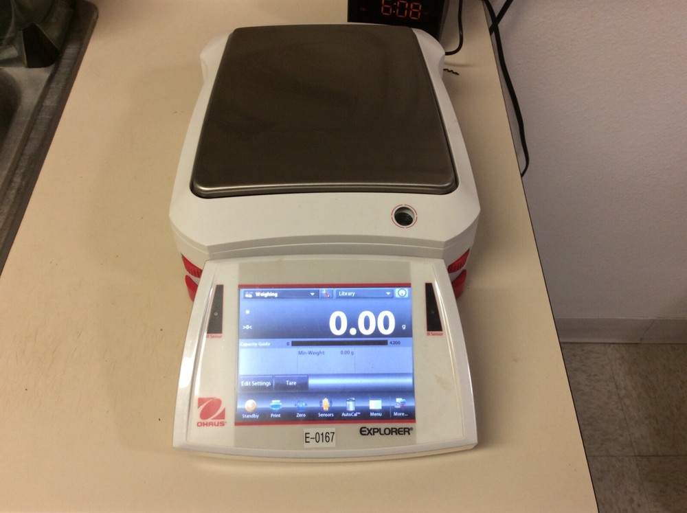 Ohaus Explorer EX4202 Balance Scale