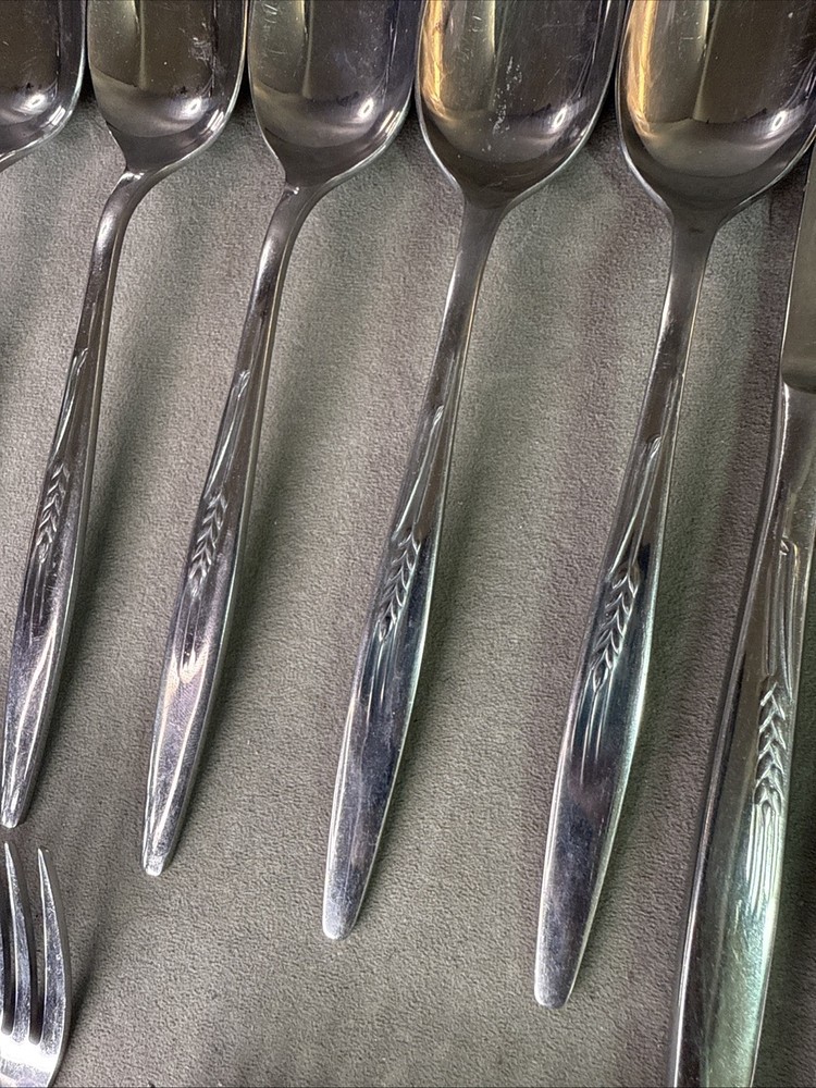 Prudential Stainless “Wheat Sprig” Design Flatware Japan 52 Piece Set