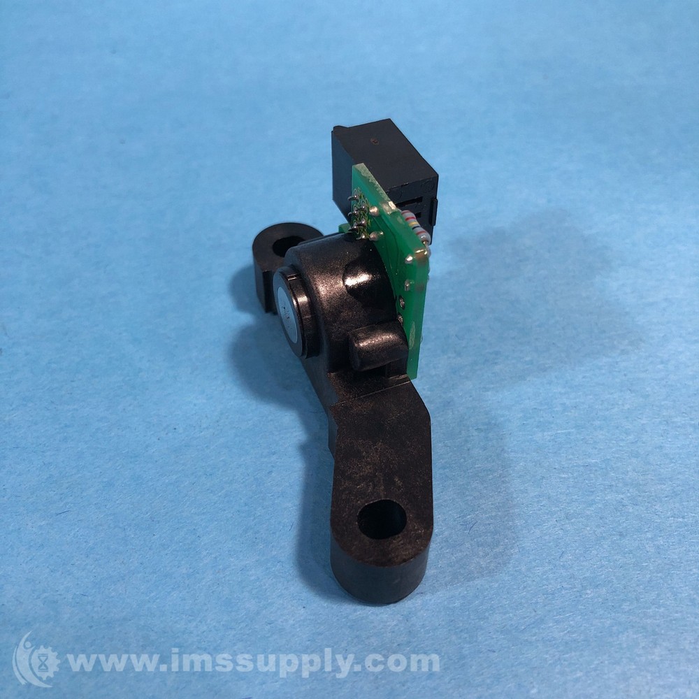 Fanuc A20B-2002-0300 Encoder Sensor w/ Mounting Bracket FNIP