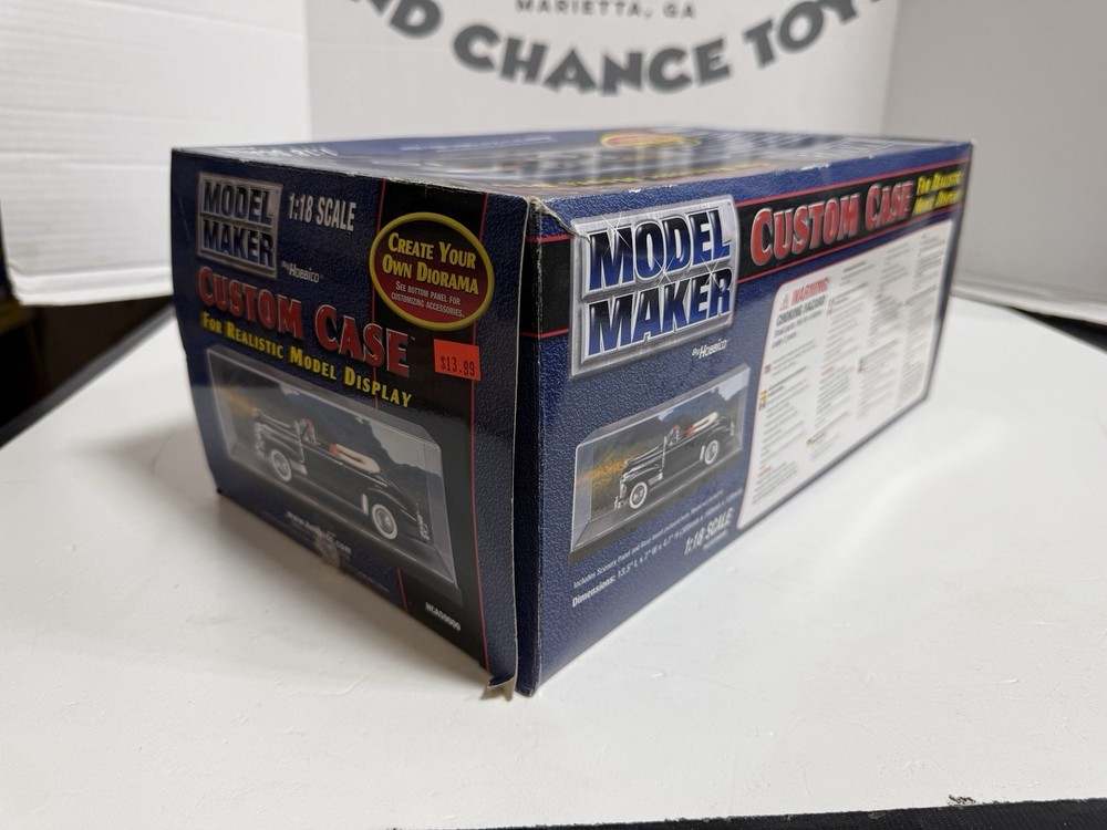 Model Maker Custom Case 1/18