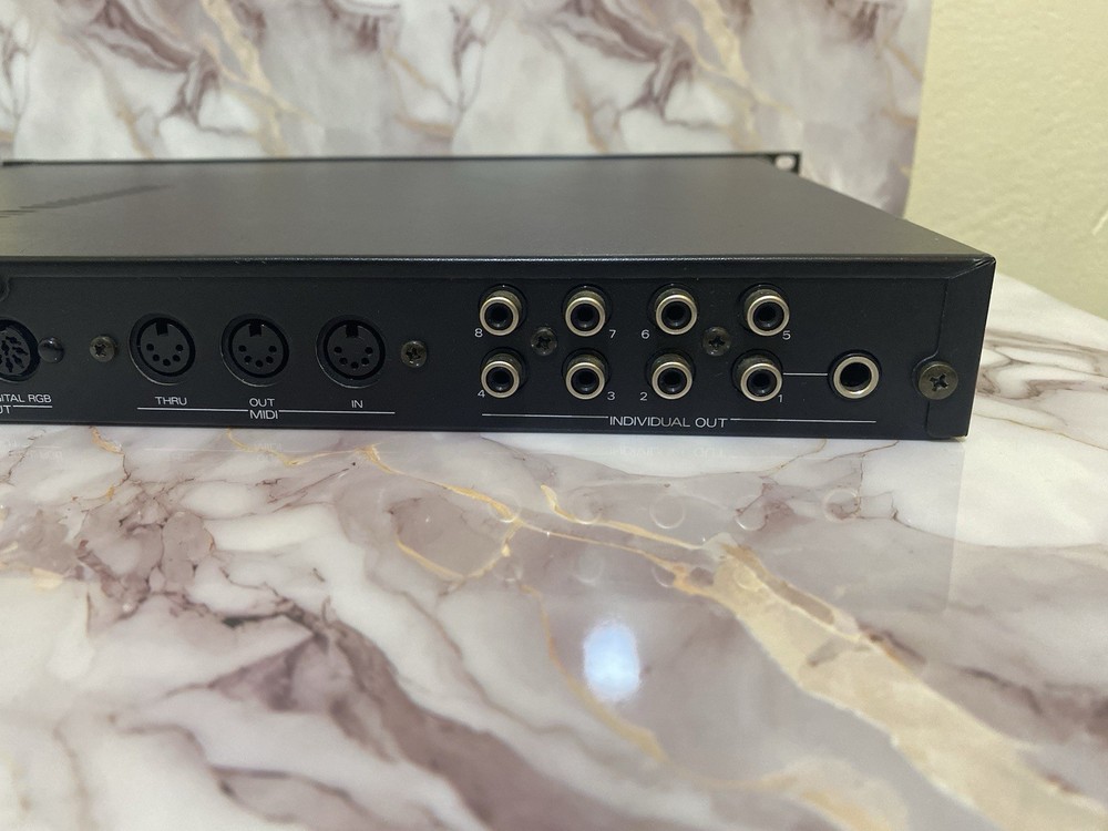 Vintage Roland S-330 DIGITAL SAMPLER Rack Mount Sampler Tested Working **READ**
