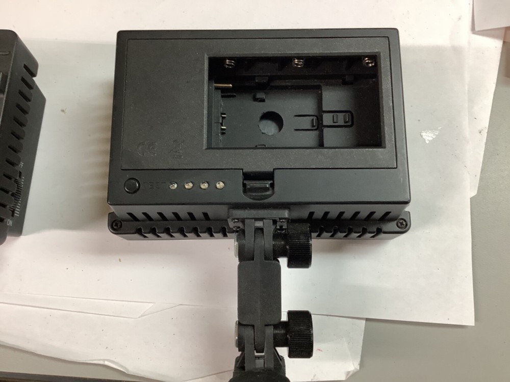 Neewer cn-160 Lights