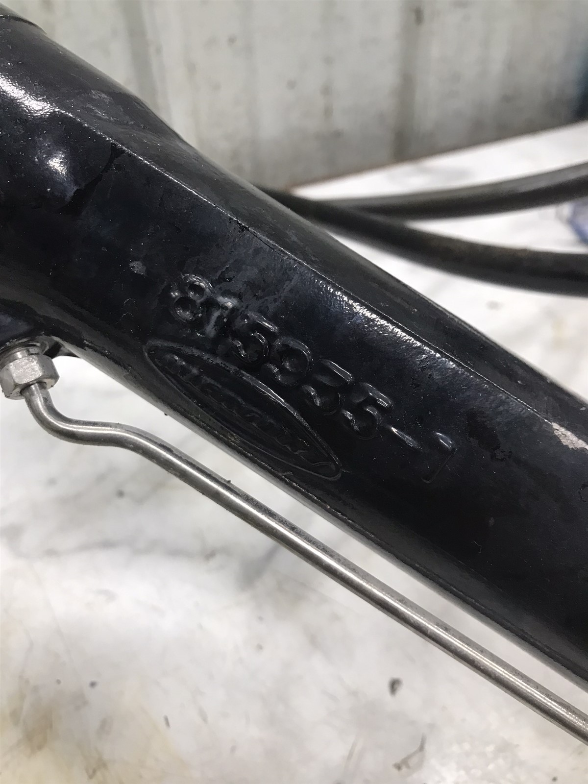 MerCruiser Mercury Marine out drive outdrive trim tilt lift hydraulic cylinders