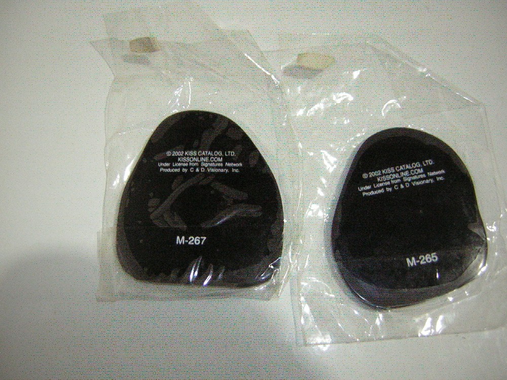 KISS MAGNETS SOLO FACES LICENSED 2002 ACE FREHLEY PETER CRISS SEALED VINTAGE