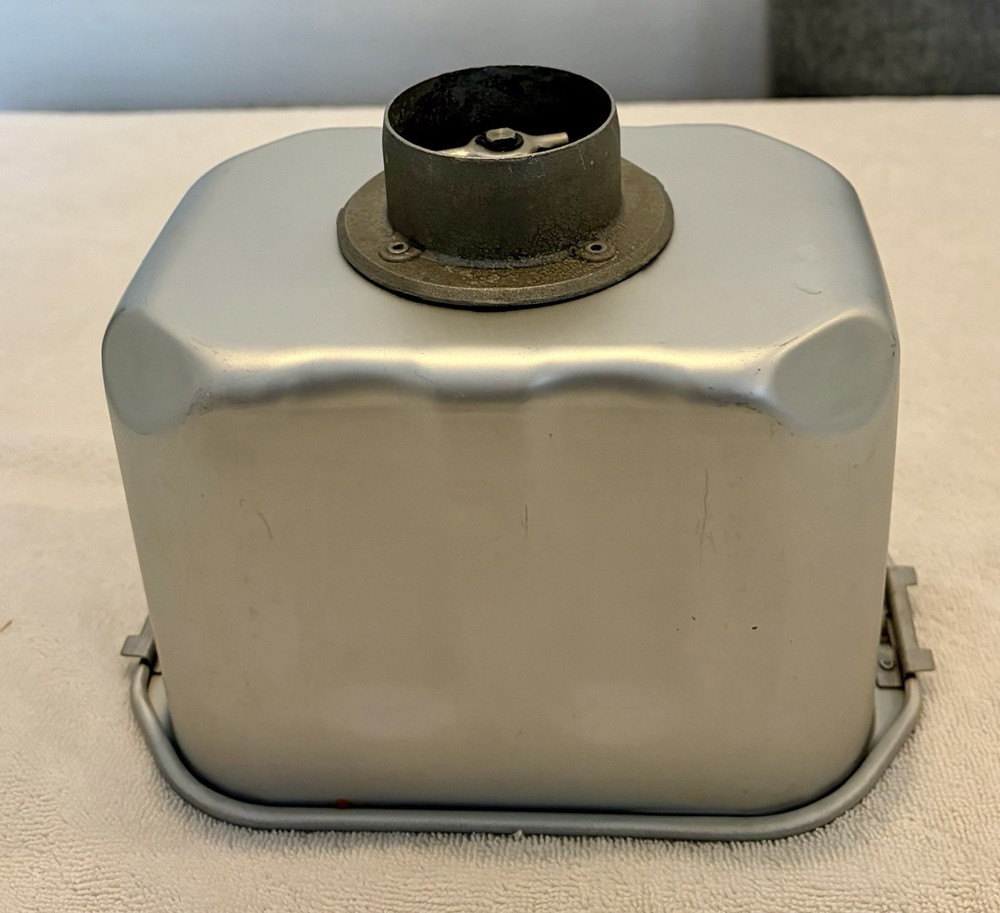 Breadman Bread Maker TR845 Replacement Pan & Paddle ONLY