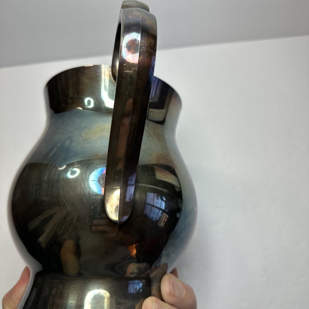 Vintage silver plated Pitcher Oneida silversmith. 6.5 Inches