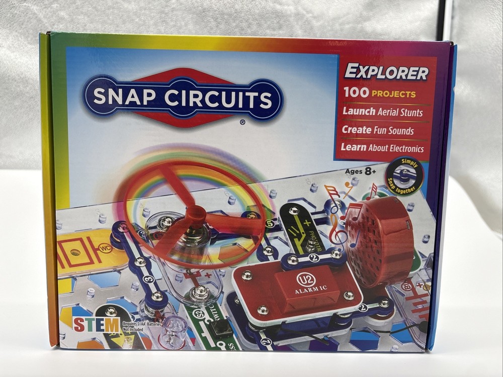 SNAP CIRCUITS EXPLORER  100+ Projects Learn Electronics Age 8+ ~ New ~