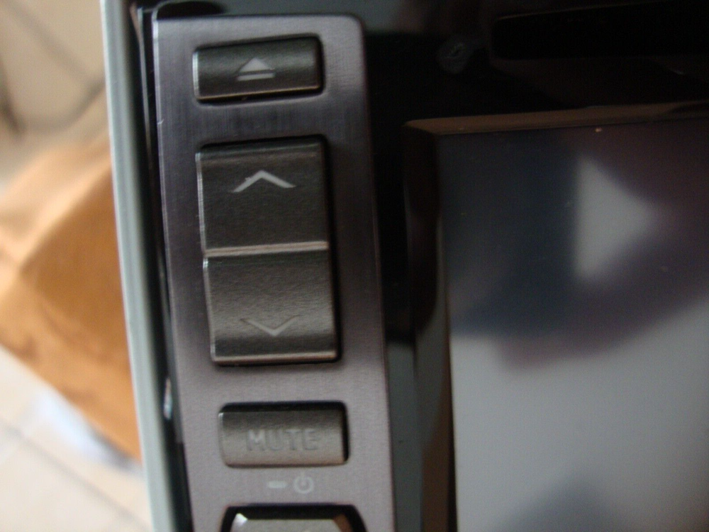 Alpine A132M6199F OEM Head Unit *NOT TESTED*