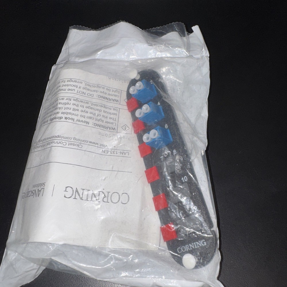 Corning CCH-CP06-A9 Patch Panel, 3 LC Duplex OS2 Singlemode Adapters ~STSI