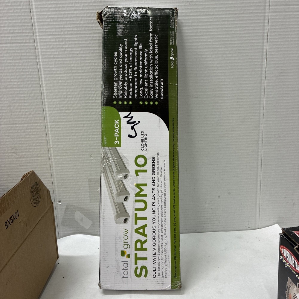 Total Grow STRATUM 10 Clone Led Lighting 3 Pack