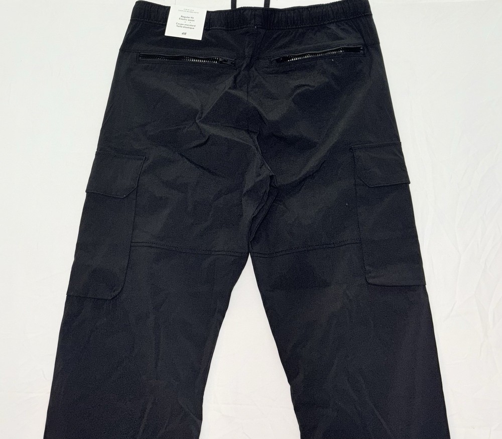 H&M Black Regular Fit Cargo With Adjustable Ankle String Size Medium