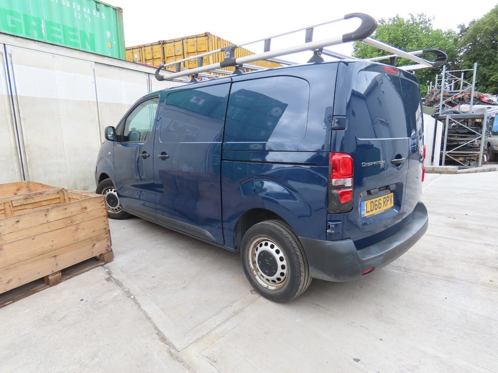 2017 Citroen Dispatch 2.0HDI Drivers Offside Front Door Hinge Hinges (BLUE)