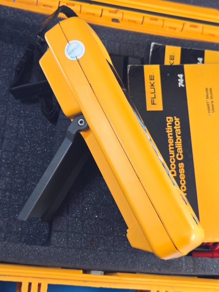 Fluke 744 Documenting Process Calibrator DPC Meter Multimeter w Extras!