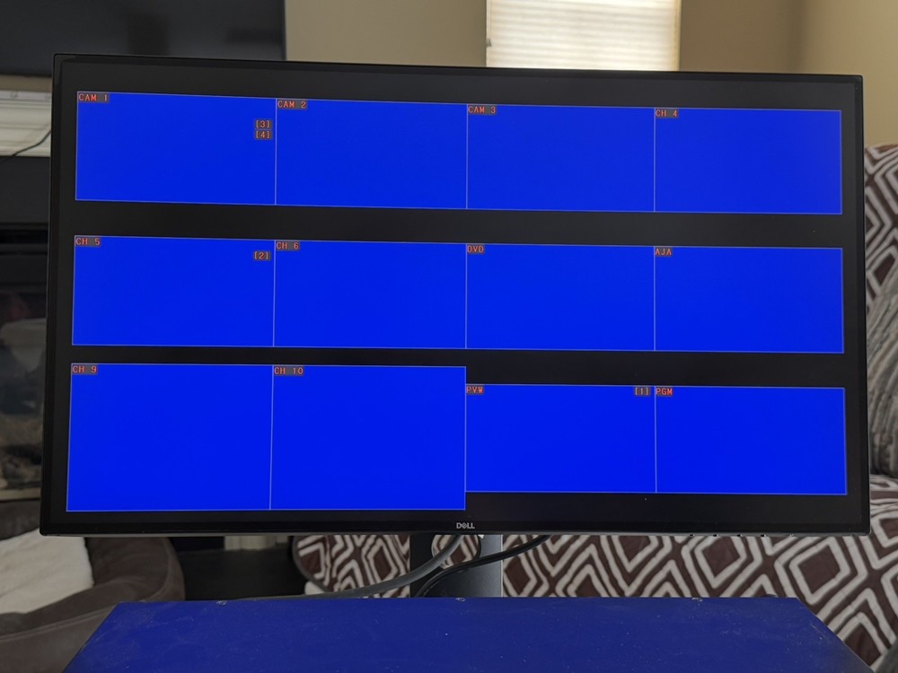 ROLAND MVS-12 Multi-Viewer / Matrix Switcher