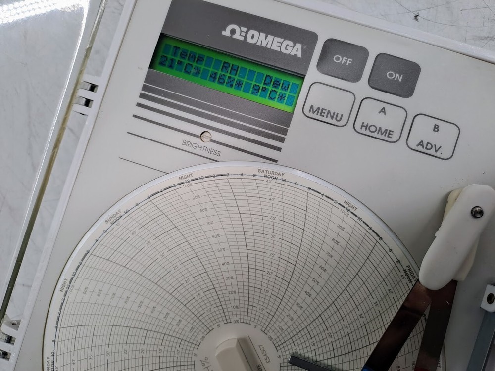OMEGA Model CTH89 Temperature / Humidity Chart Recorder