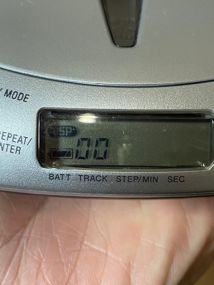 Sony Discman ESP2 Model D-E456CK Groove CD Player Tested Working READ