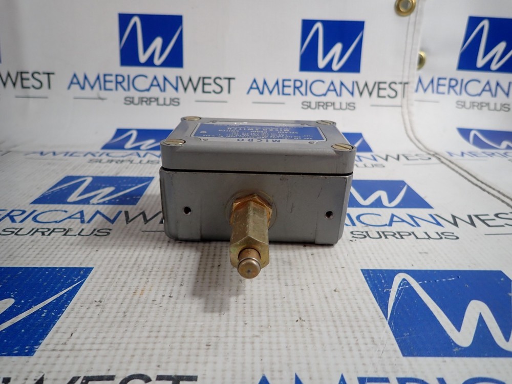 MICRO SWITCH OPA-Q SPLASH PROOF SWITCH