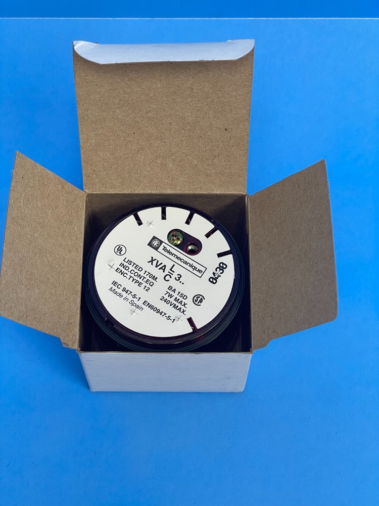 NEW Telemecanique XVA-C341 Red Steady Stack Light Lens