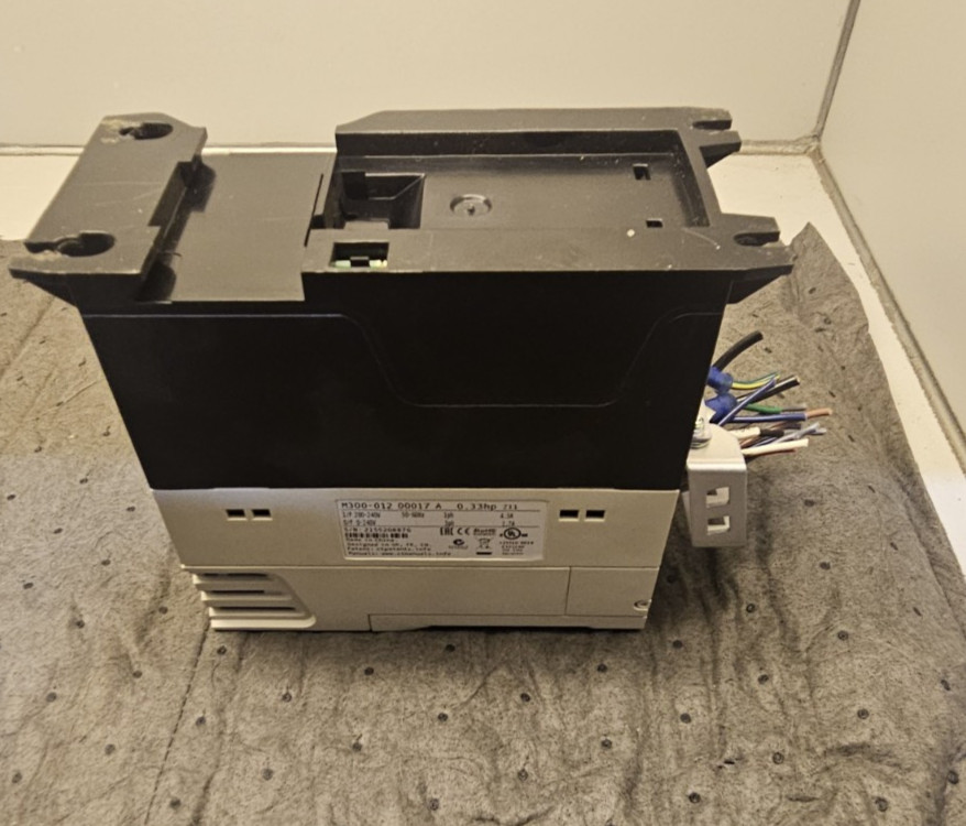 Emerson M300-012 00017 A CONTROL TECHNIQUES UNIDRIVE