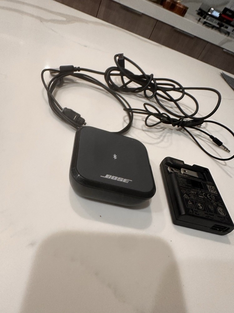 Bose Wireless Bluetooth Audio Adapter, Cables