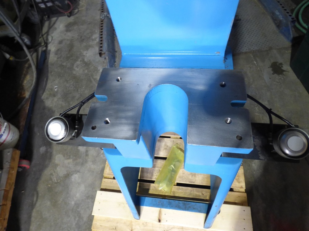 Air Hydraulics C-Frame Press 5.5 Ton Clean Machine