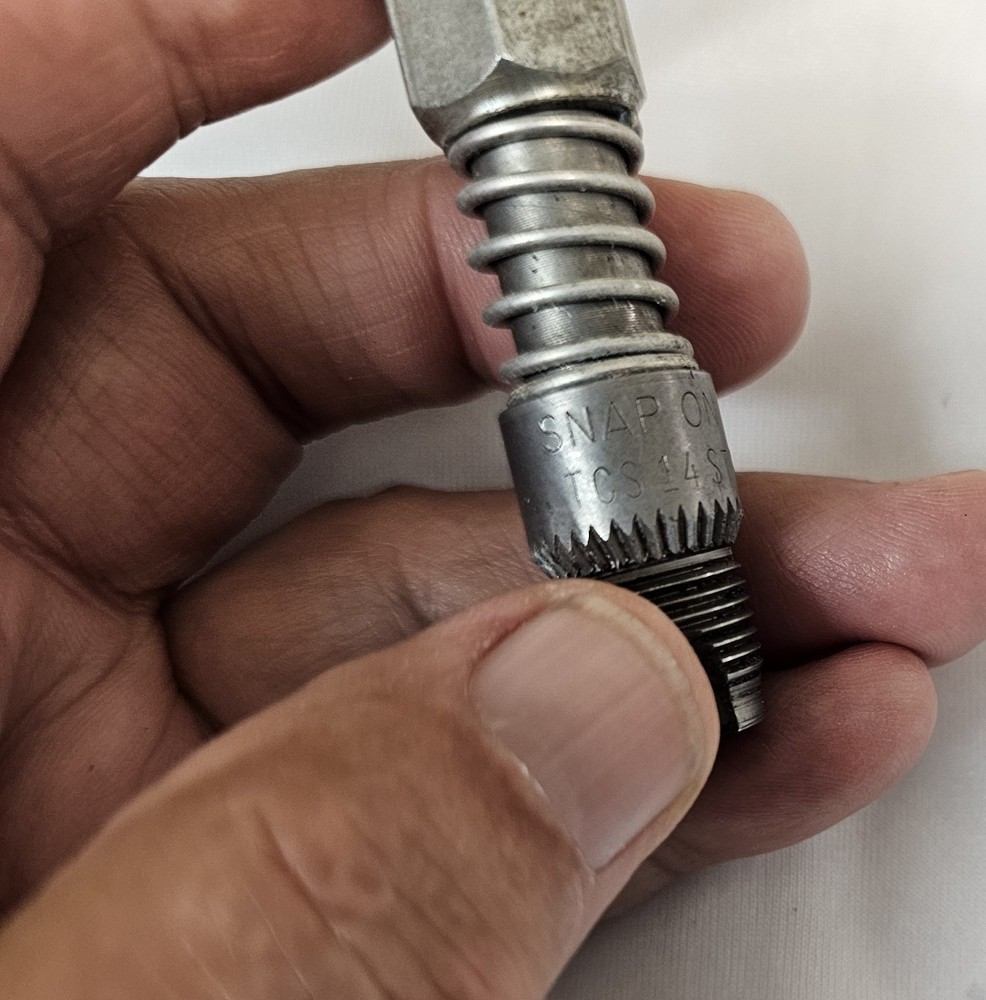 Snap On Tools, Thread Chasers. Spark Plug Chaser Axle, Auto, Truck, AR6B