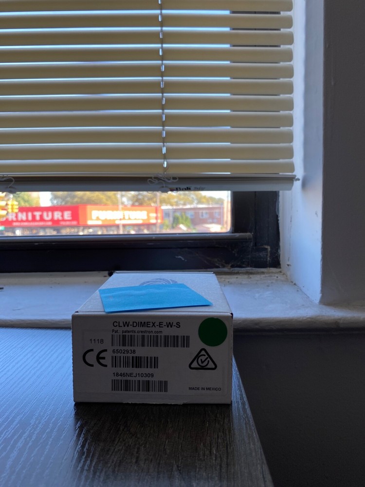 Crestron CLW DIMEX-E-W-S NEW WHITE COLOR LIGHT SWITCH