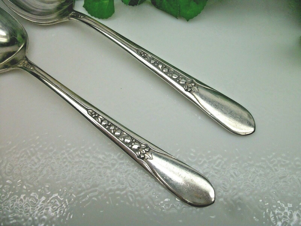 2 International Silver Rogers LADYANN Silverplate Solid Serving Spoons 1941
