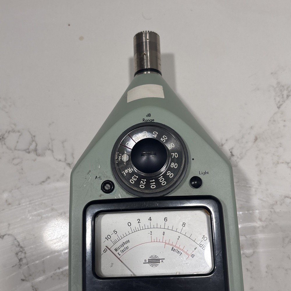 BK Bruel & Kjaer Type 2203 Precision Sound Meter Frequency Analyzer
