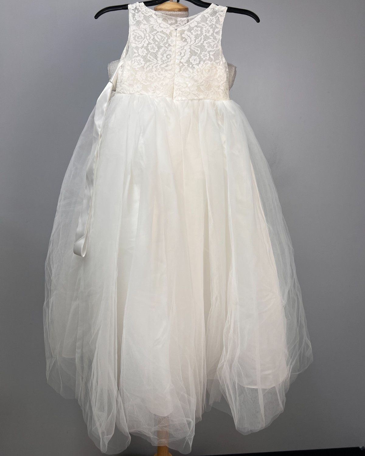 JJ's House Ivory Ball-Gown Floor-Length Lace Tulle Flower Girl Dress Sz 7 106124