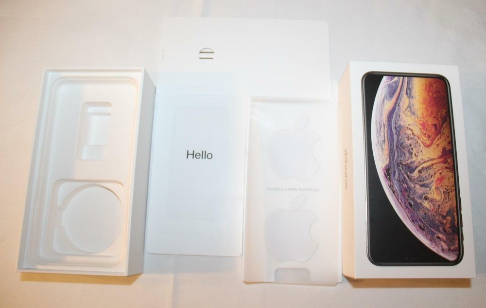 Three (3) EMPTY Apple iPhone Boxes iPhone 6 Xs Max & 8 Paperwork Earpods Holder