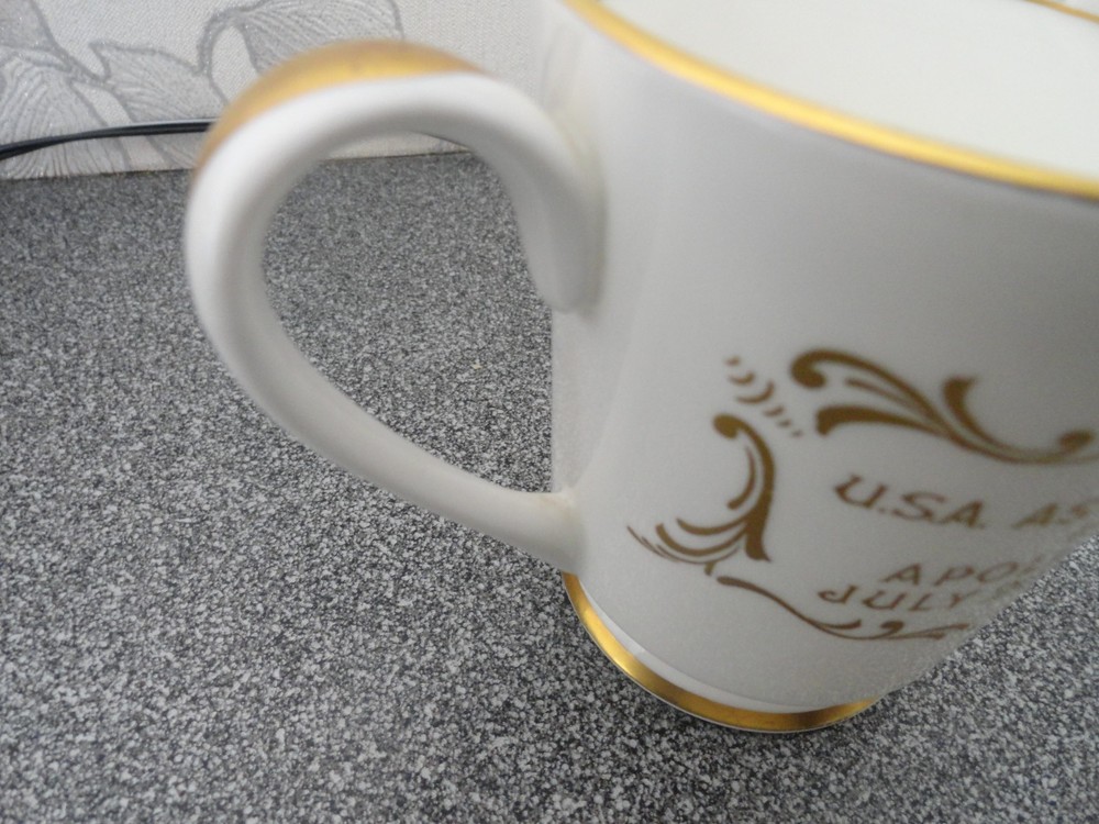 Aynsley Bone China Apollo 11 mug 1969