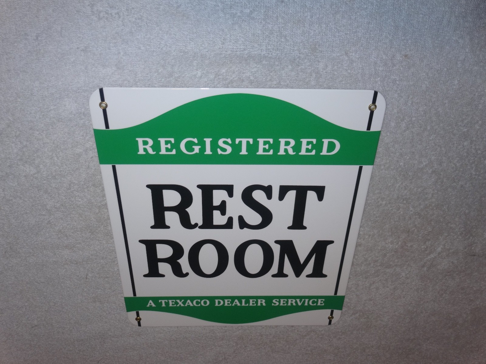 VINTAGE TEXACO RESTROOM REGISTERED MEN & WOMAN 12" PORCELAIN METAL GASOLINE SIGN