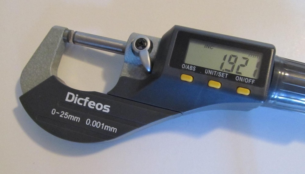 Dicfeos Outside Micrometer - 0-25mm (0-1 inch) Range