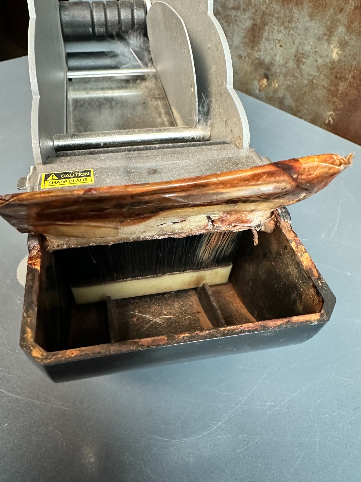 Better Pack Packer 3S Water-Activated Gummed Tape Dispenser