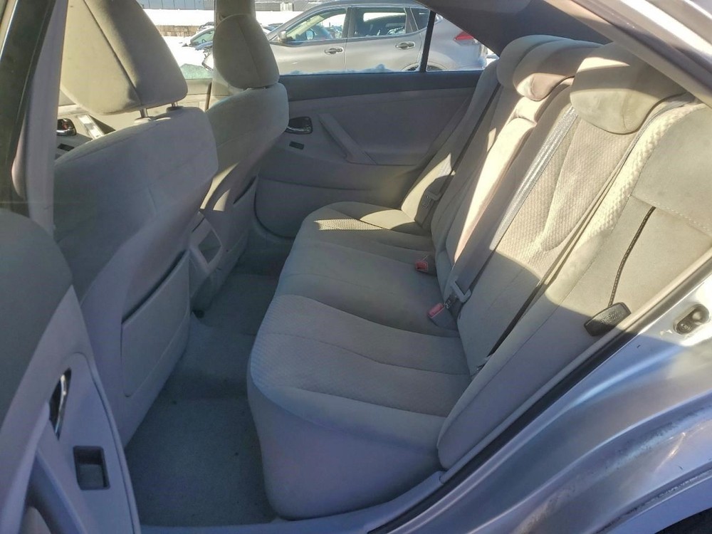 2007 CAMRY Third Brake Light Tested OEM