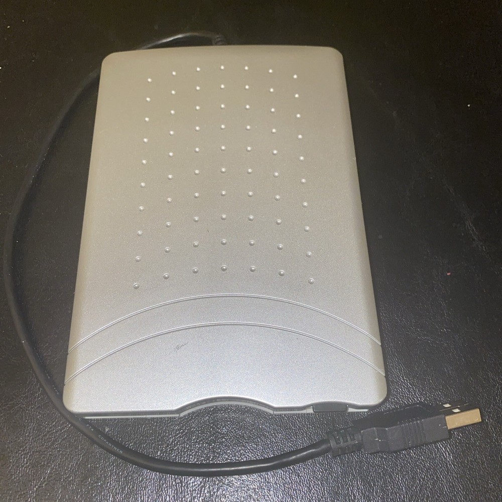 Dynex DX-EF101 Slim USB External 3.5" Floppy Disk Drive