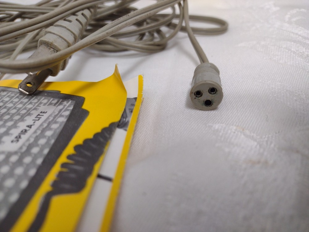 Vintage Spira-Lite Flash Unit With Cables Used