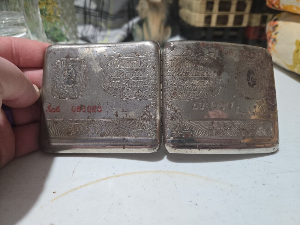 vintage Hinged cigarette holder