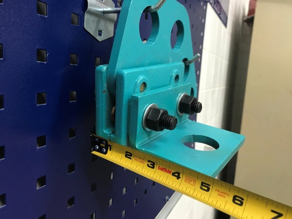 Mo-Clamp style 4058 MAC II Multi-Angle Clamp Auto body frame machine clamp