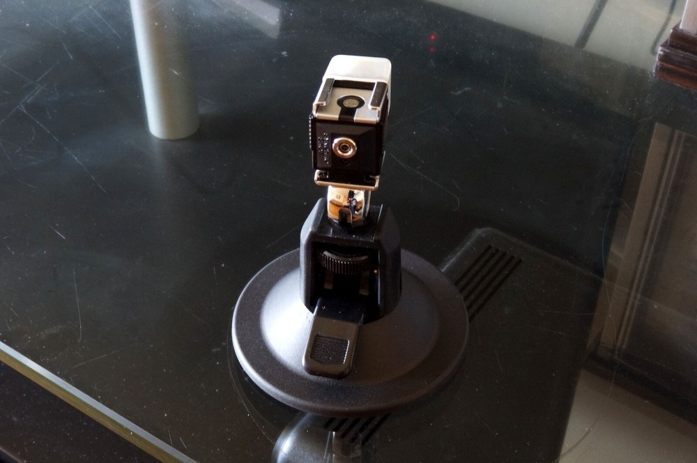 NISSIN SYNCHRO EYE MICRO CAMERA FLASH SLAVE with SUCTION CUP GOOD WORKING ORDER
