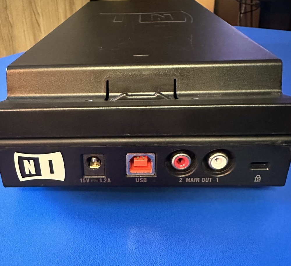 Native Instruments Traktor Kontrol Z1 DJ Mixing Interface