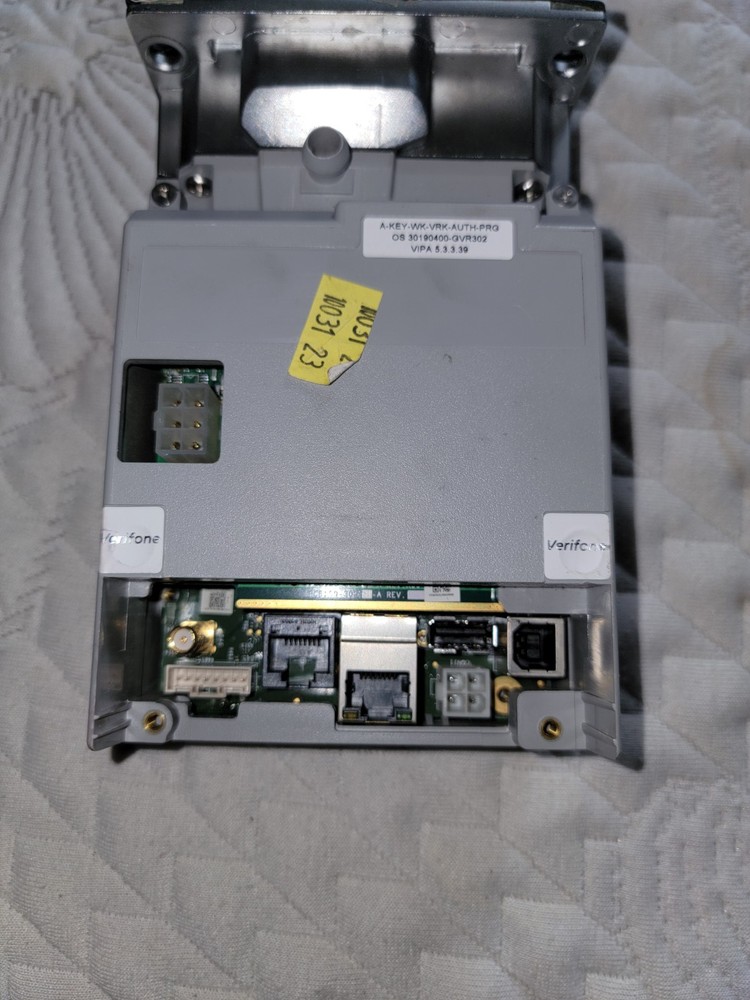 Untested Verifone UX300-WPWR Credit Card Reader