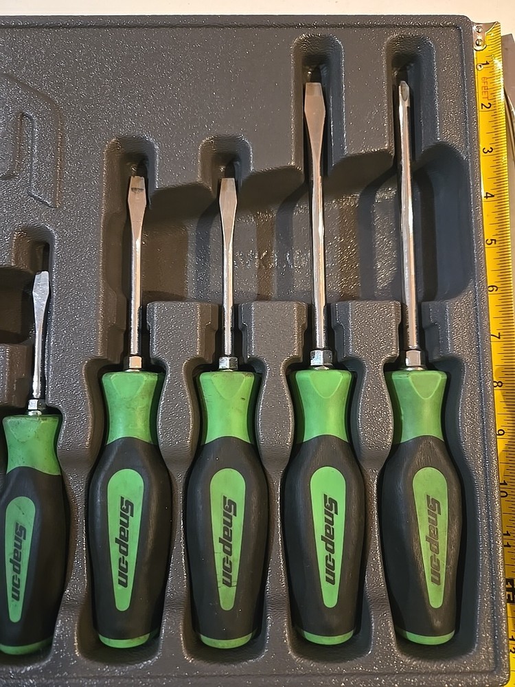 SNAP-ON 10PC GREEN SCREWDRIVER SET Assorted Phillips And Flat Head