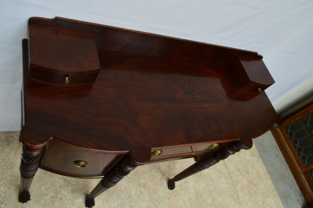 HENREDON MAHOGANY SIDEBOARD