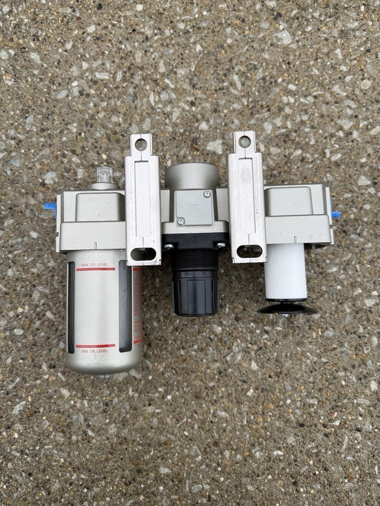 Dynabrade 1/2” NPT DB10681 Filter/Regulator/Lubricator Assembly, Open Box