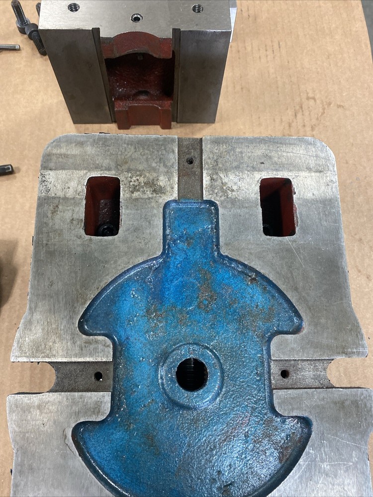 INTERSTATE 6” Machine Vise With Jaws & Handle